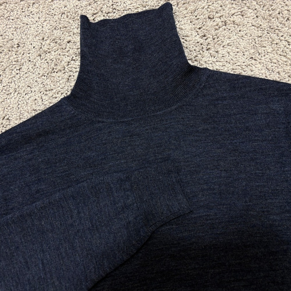 Suitsupply 100% Merino Wool Turtleneck Lightweight Sweater Navy Blue Mens Large